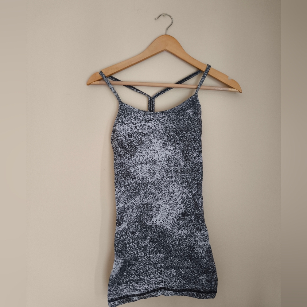 Lululemon power Y speckled top